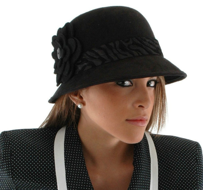 Adult Cloche Hat - Click Image to Close