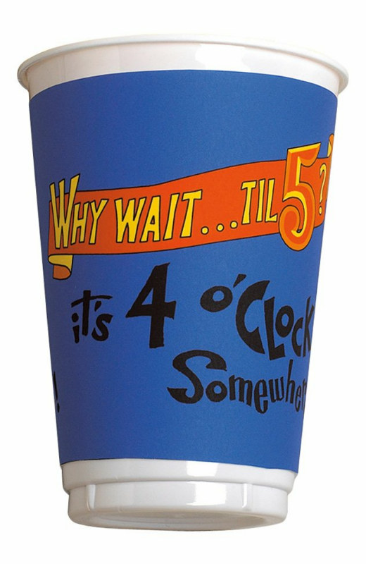 4 O' Clock Somewhere 16 oz. Plastic Cups (8 count) - Click Image to Close