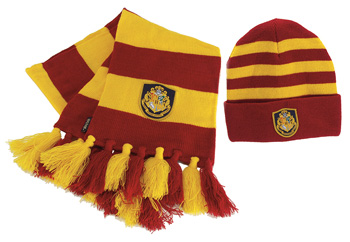 Hogwarts Scarf and Hat - Click Image to Close
