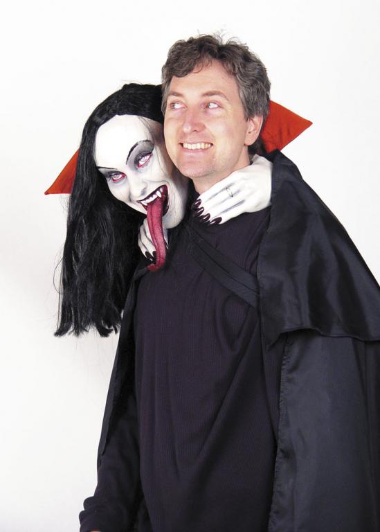 Vampiress Head Clinger Adult Costume - Click Image to Close